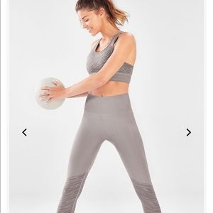 Fabletics Kali 2-Piece outfit
